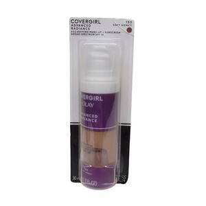 NIB CoverGirl Advanced Radiance Age Defying Foundation Soft Honey 155 SPF10